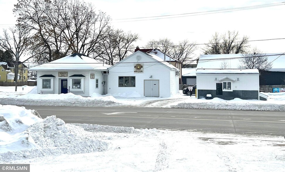 100 Parker Ave W, Dassel, MN for sale - Primary Photo - Image 1 of 1