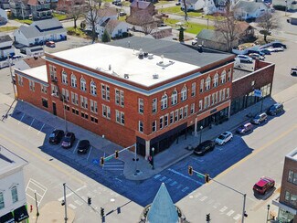 Plus de détails pour 301 W Van Buren St, Columbia City, IN - Commerce de détail à vendre