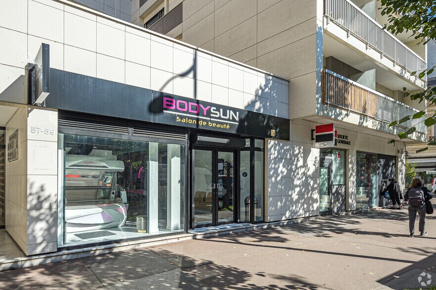 57 Rue De La Convention, Paris à vendre - Photo du bâtiment - Image 2 de 15