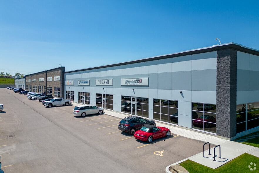 1011 57th Ave NE, Calgary, AB for sale - Primary Photo - Image 1 of 1