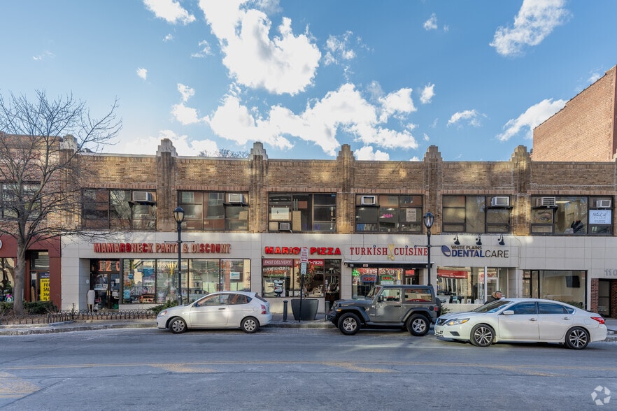 110-122 Mamaroneck Ave, White Plains, NY for lease - Building Photo - Image 2 of 5