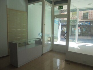 Plus de détails pour Commerce de détail à louer