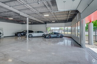 8949 N Deerbrook Trl, Brown Deer, WI for lease Interior Photo- Image 1 of 6