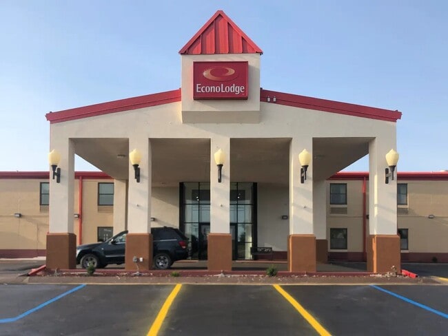 Plus de détails pour 3501 W Broadway Blvd, Sedalia, MO - Services hôteliers à vendre