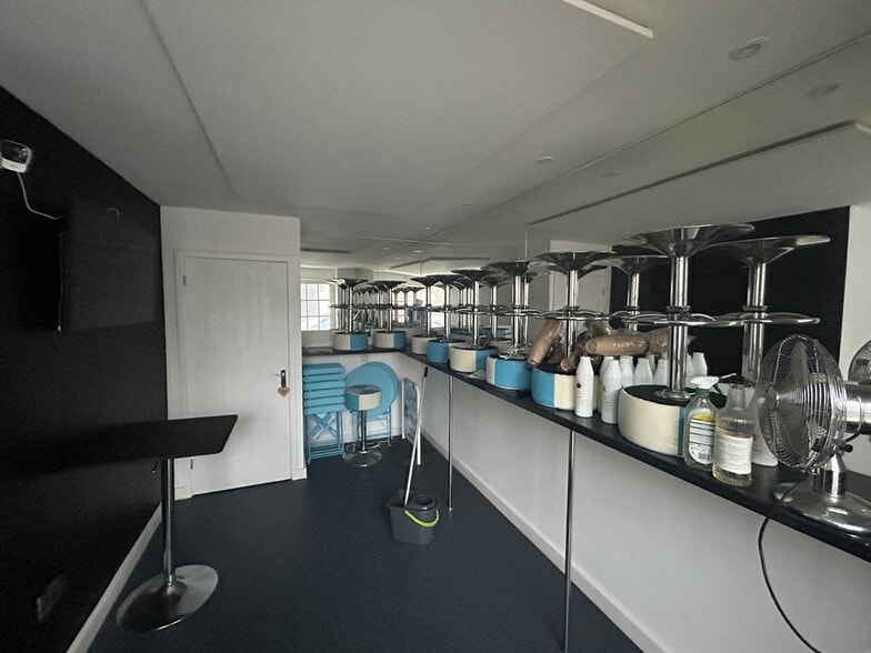 20-20A St. Leonards Rd, Bexhill for lease - Building Photo - Image 3 of 10