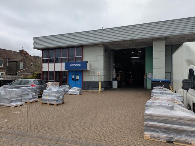 More details for Walnut Tree Clos, Guildford - Industrial for Lease
