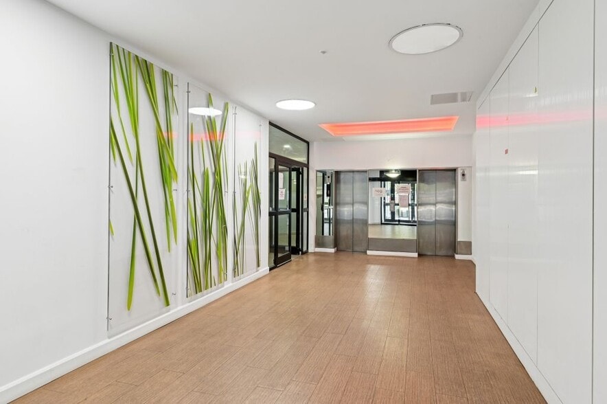 163-167 Avenue Georges Clemenceau, Nanterre for lease - Lobby - Image 2 of 9