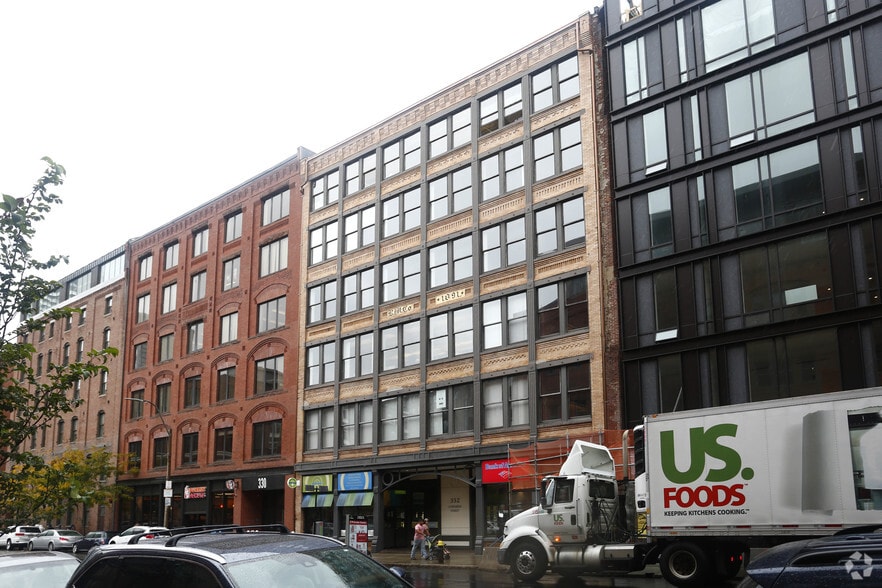 332 Congress St, Boston, MA for lease - Building Photo - Image 1 of 3