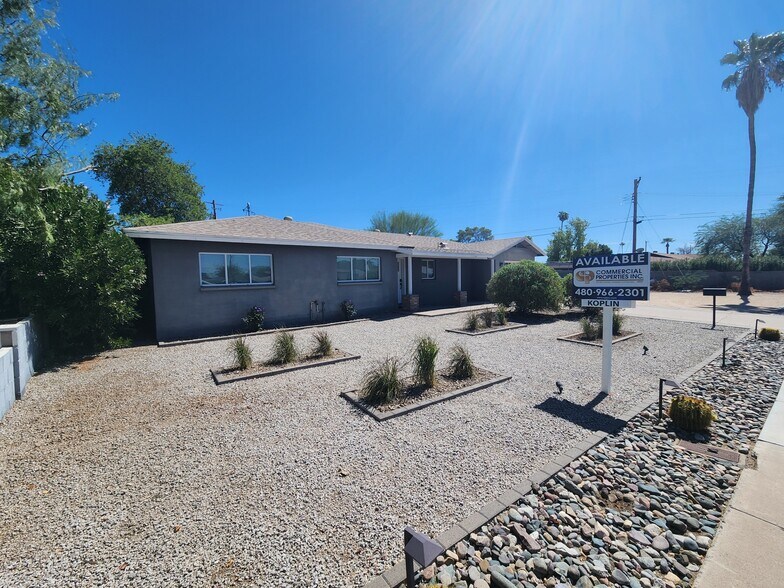 4709 N 44th St, Phoenix, AZ à vendre - Photo du bâtiment - Image 1 de 18