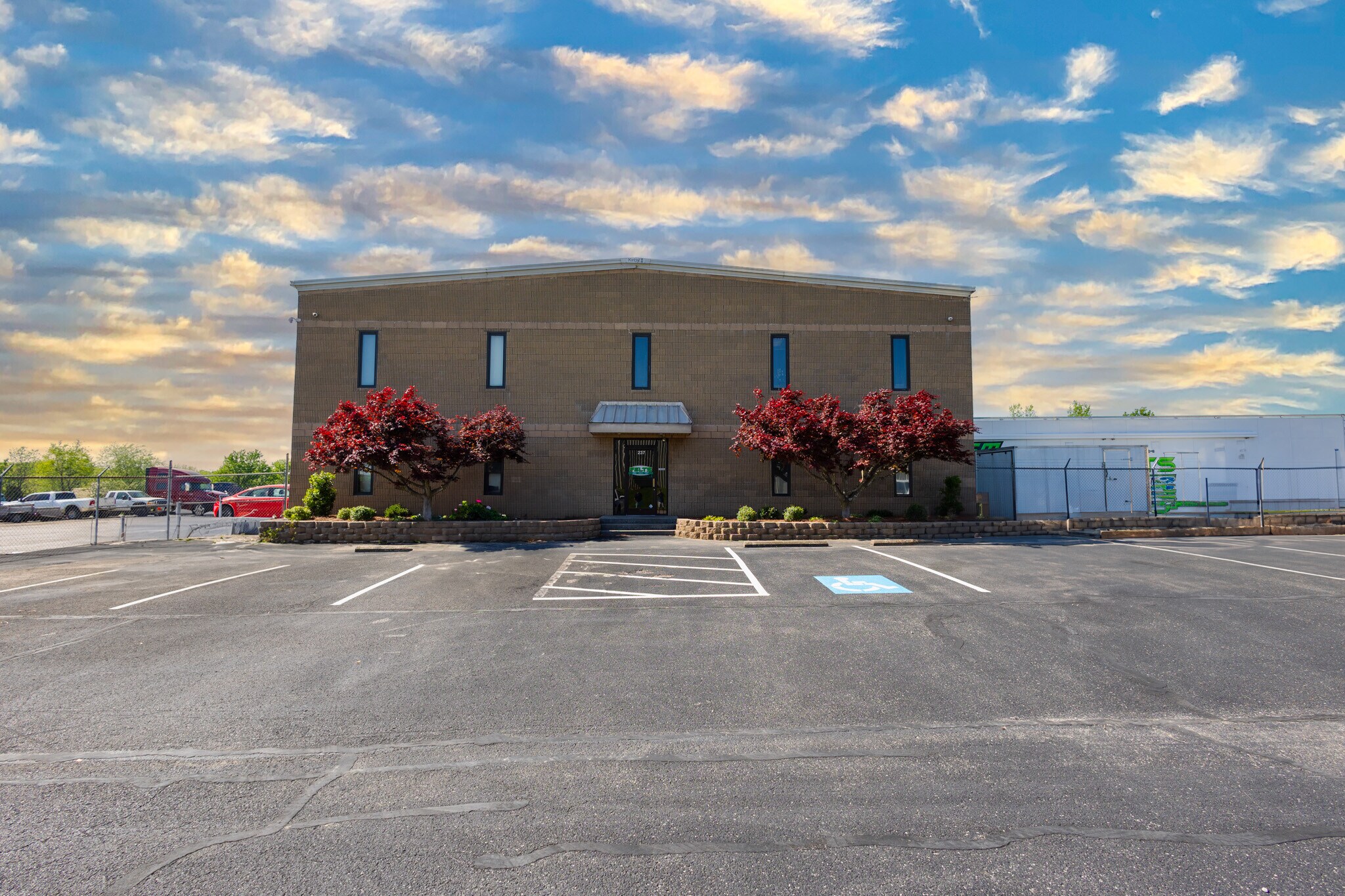 267 N Graham St, Bowling Green, KY for sale Primary Photo- Image 1 of 26
