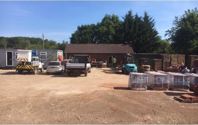 Terracotta Rd, South Godstone à louer - Photo du bâtiment - Image 2 de 2