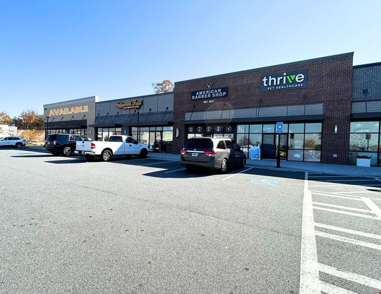 3460 Sandy Plains Rd NE, Marietta, GA for lease - Building Photo - Image 2 of 5