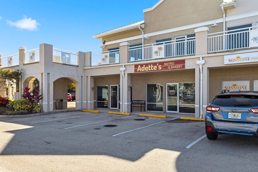 160 Cypress Point Pky, Palm Coast, FL à vendre - Photo du bâtiment - Image 3 de 64