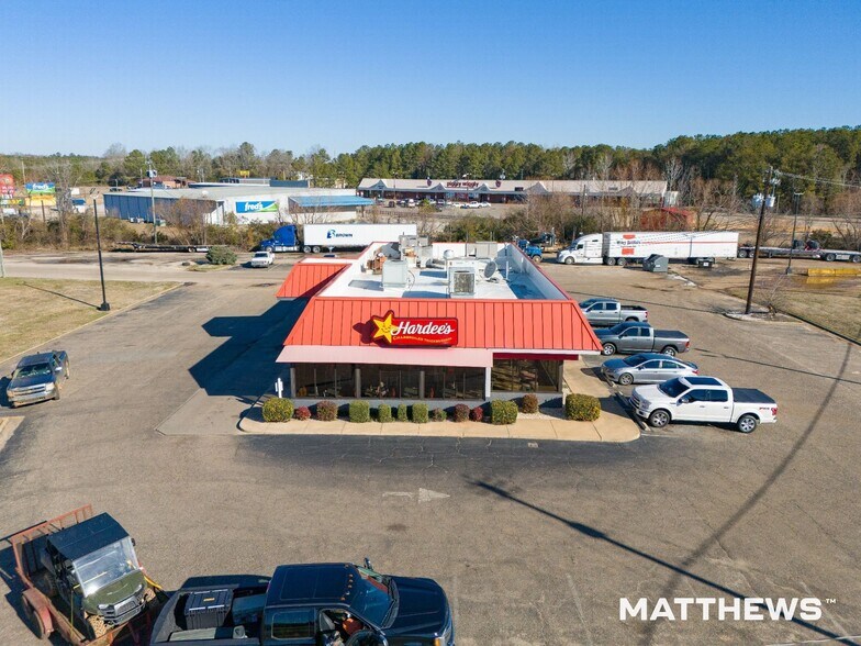 35 Hwy 41 N, Camden, AL à vendre - Photo du bâtiment - Image 1 de 3