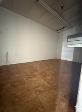 4437-4451 Old Winter Garden Rd, Orlando, FL for lease Interior Photo- Image 2 of 20