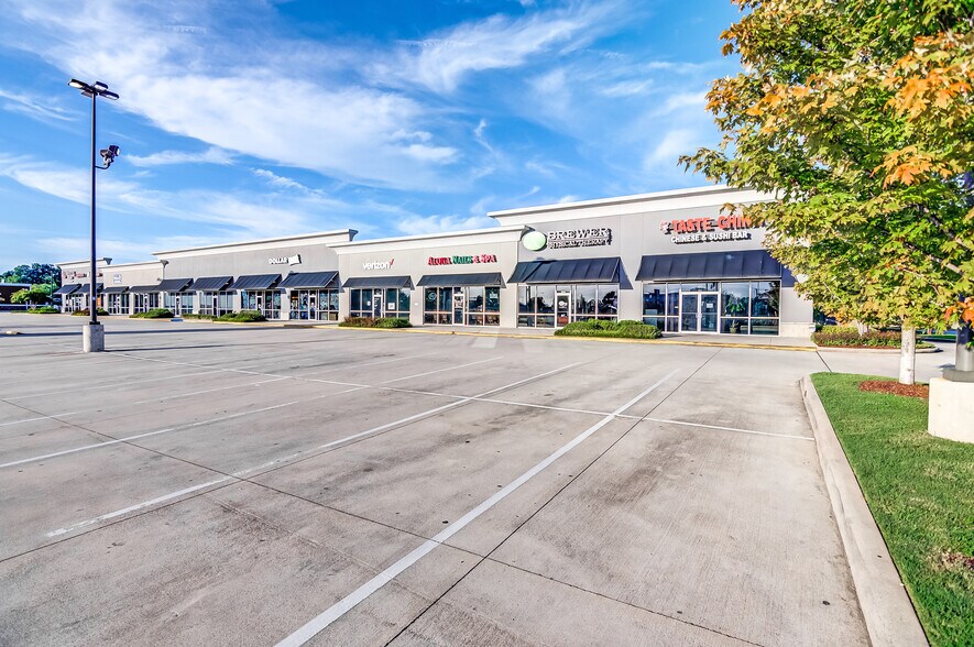 4970 Barksdale Blvd, Bossier City, LA à louer - Photo du bâtiment - Image 3 de 5