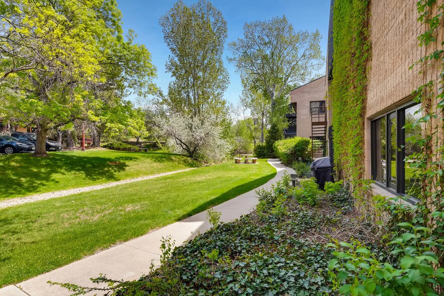 5251 S Quebec St, Englewood, CO à louer - Photo du bâtiment - Image 3 de 22