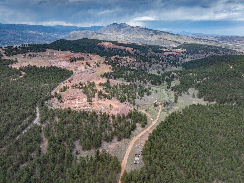 1312 Steamboat Valley Rd, Lyons, CO à vendre - Photo du bâtiment - Image 2 de 36