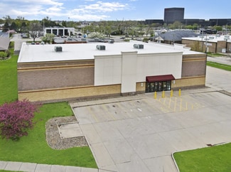 More details for 2401 Maloney Dr, Bloomington, IL - Retail for Sale