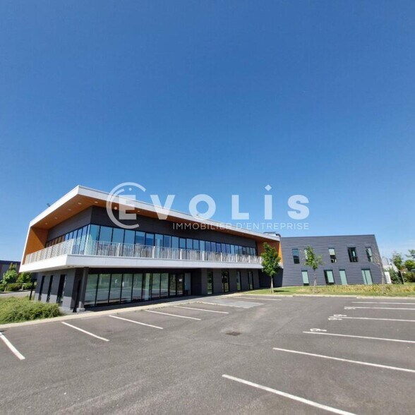 24 Bis Rue Leonard Vinci, Lisses à vendre - Photo du bâtiment - Image 1 de 32