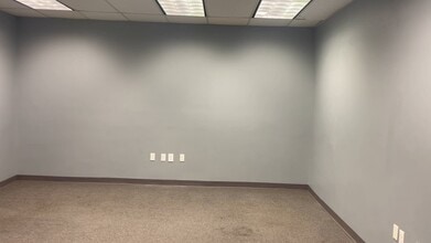 580 Decker Dr, Irving, TX for lease - Commercial Listing Video 