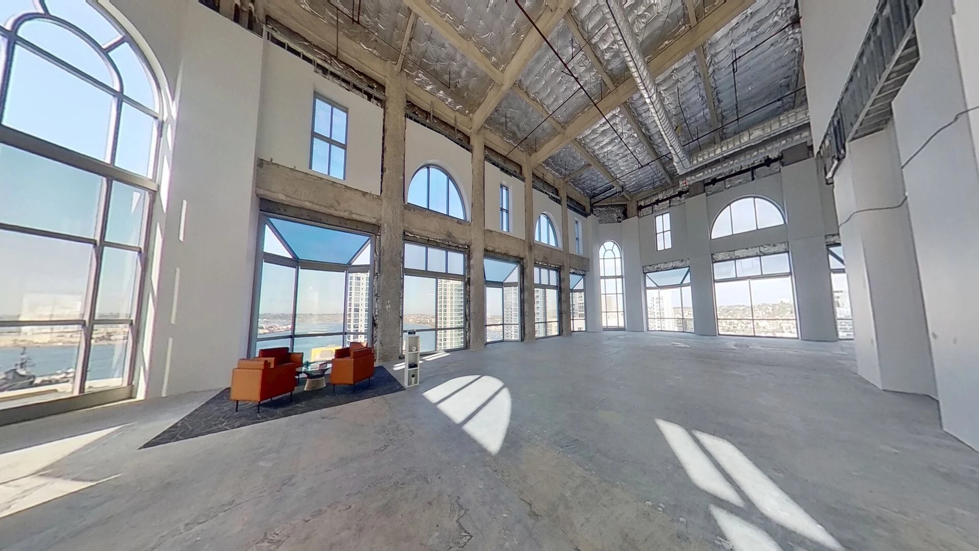 550 W C St, San Diego, CA à louer Photo intérieure- Image 1 de 6