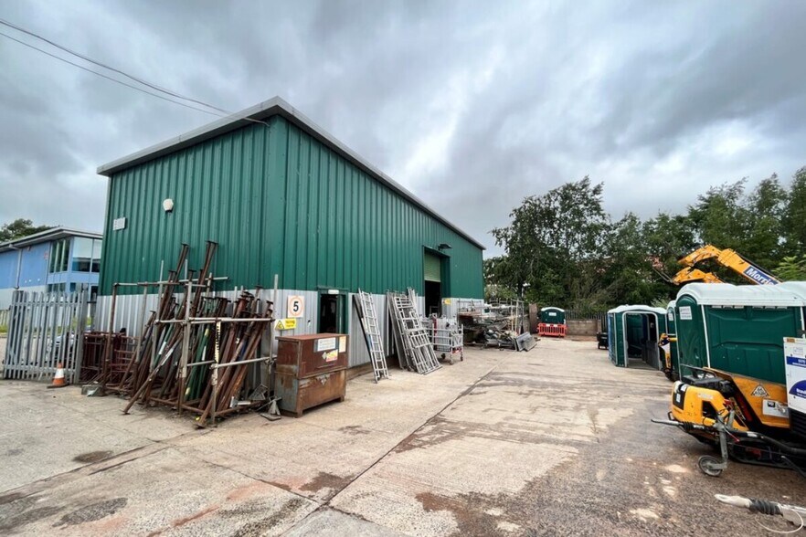 Bittern Rd, Exeter à louer - Photo du bâtiment - Image 3 de 3