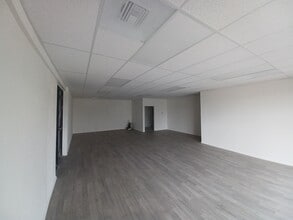 14909 Crenshaw Blvd, Gardena, CA for lease Building Photo- Image 2 of 6