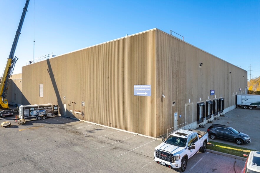 1120 Birchmount Rd, Toronto, ON for lease - Building Photo - Image 2 of 4