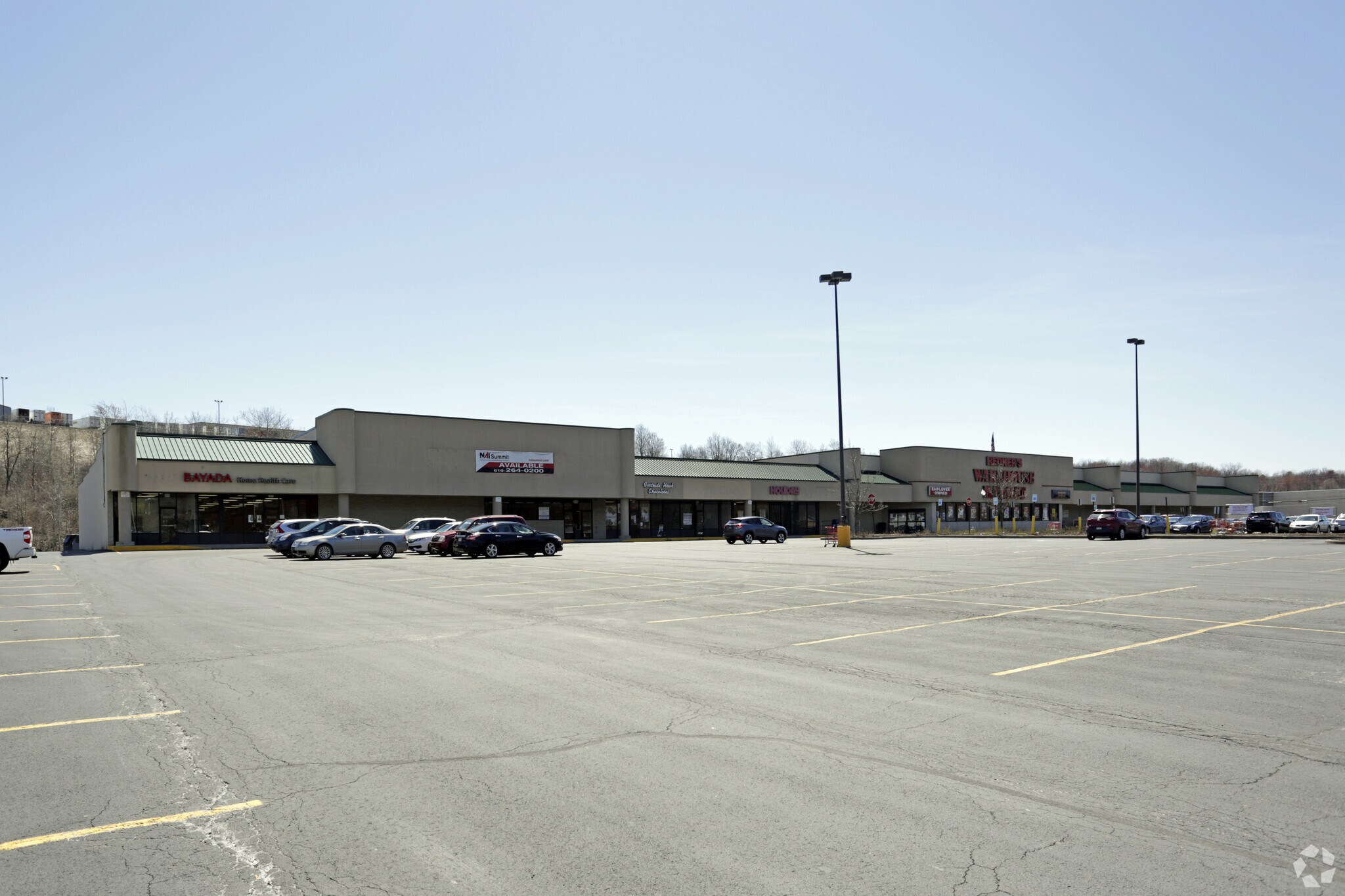 2000-2008 N Township Blvd, Pittston, PA à louer Photo principale- Image 1 de 5