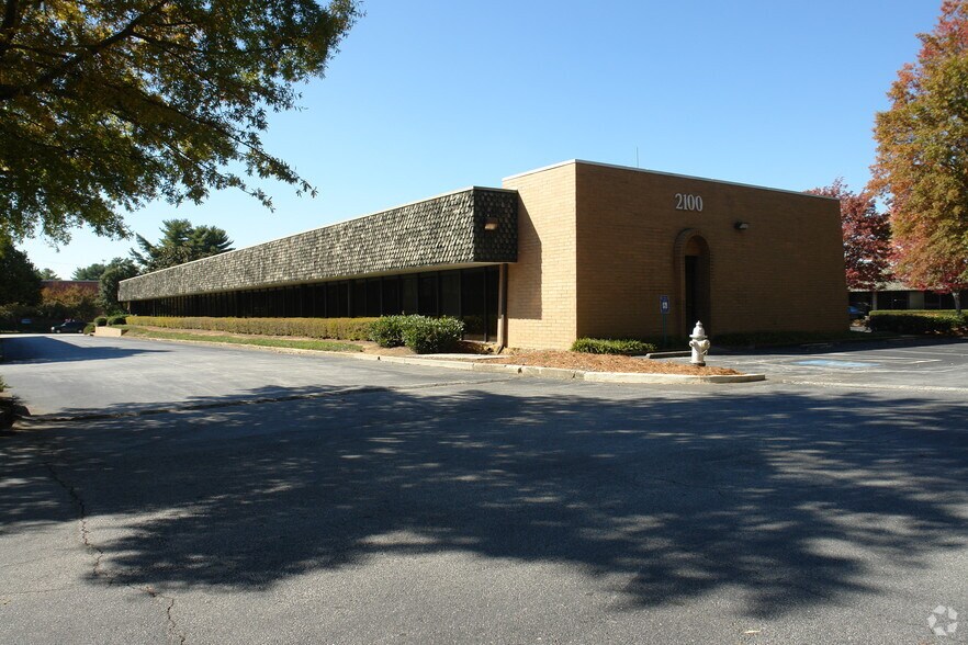 6855 Jimmy Carter Blvd, Norcross, GA à vendre - Photo principale - Image 1 de 5