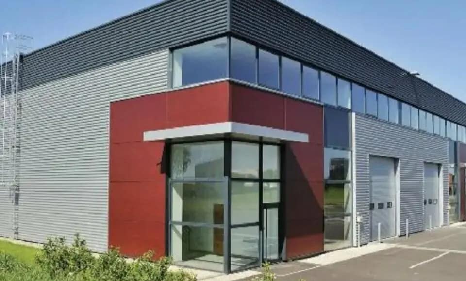 Flex in Élancourt for lease Building Photo- Image 1 of 5