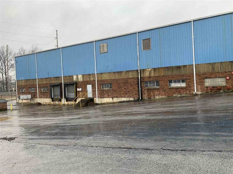 1550 Phillips St, Dyersburg, TN for lease - Building Photo - Image 2 of 24