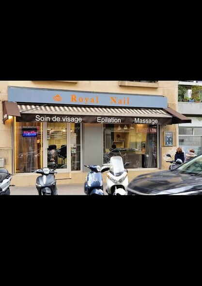 Commerce de détail dans Paris à louer - Photo du bâtiment - Image 1 de 10