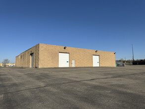 335 E 78th St, Bloomington, MN for lease Building Photo- Image 2 of 4