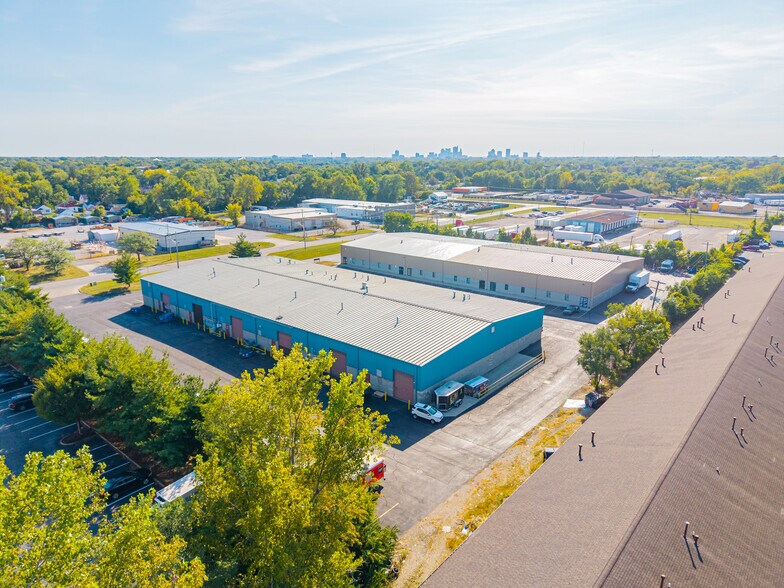 2920-2940 E 14th Ave, Columbus, OH à louer - Photo du bâtiment - Image 2 de 8