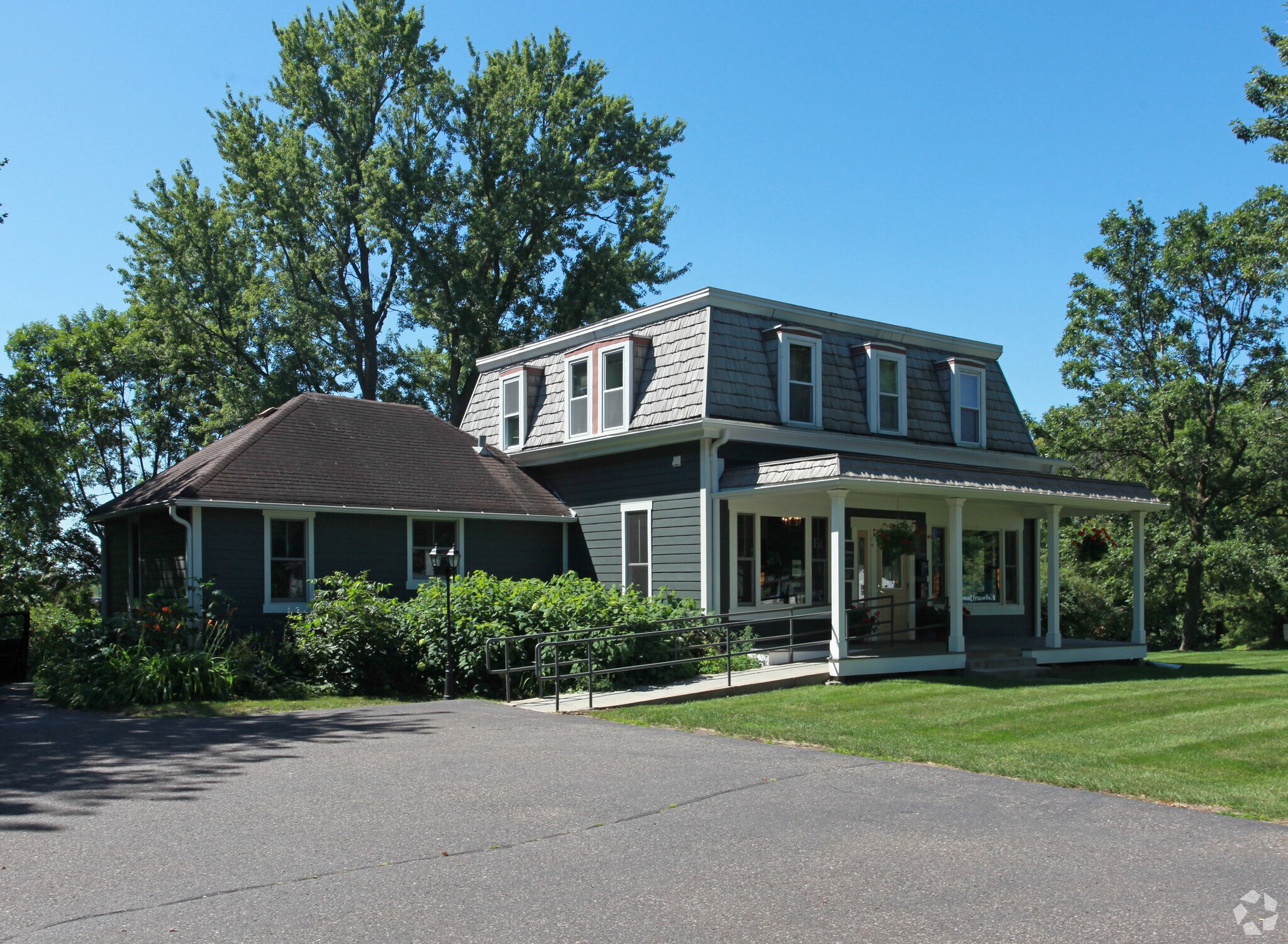 114 E 6th St, New Richmond, WI à vendre Photo principale- Image 1 de 1