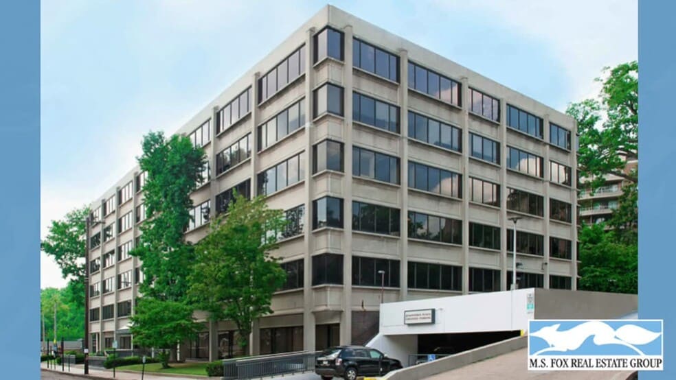 101 Greenwood Ave, Jenkintown, PA à louer - Vidéo sur l’inscription commerciale - Image 2 de 11