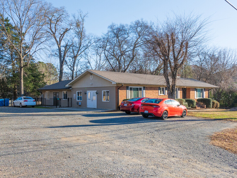 2987 Charlotte Hwy, Mooresville, NC for sale - Building Photo - Image 2 of 6