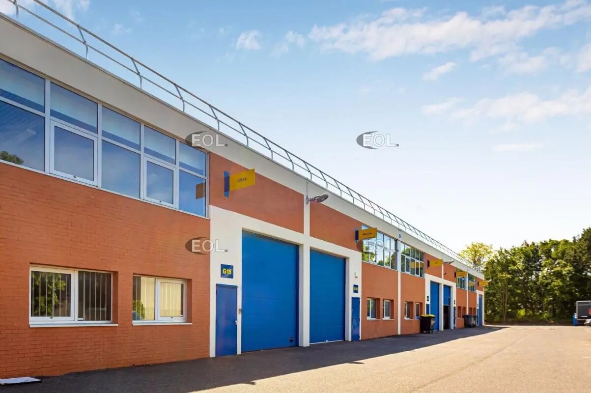 Flex in SAINT-OUEN-L'AUMONE for lease Building Photo- Image 1 of 29