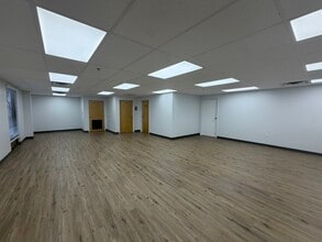3600-3606 Silver Star Rd, Orlando, FL for lease Interior Photo- Image 2 of 5
