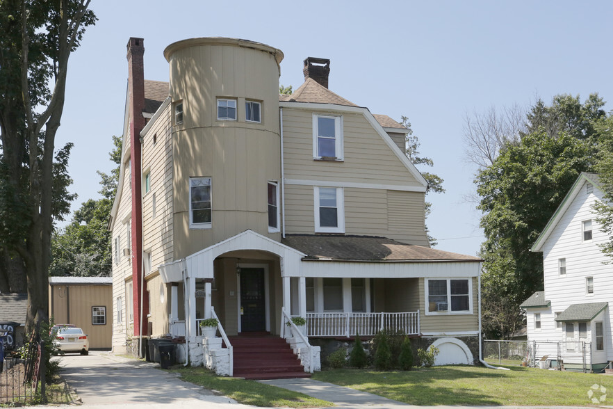 486 Park Ave, Orange, NJ à vendre - Photo principale - Image 1 de 1