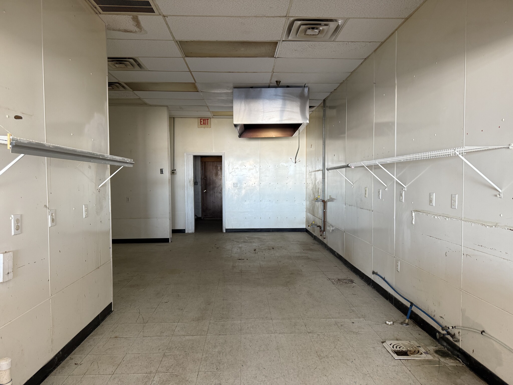 11560 Nc Highway 55 E, Grantsboro, NC for lease Interior Photo- Image 1 of 2