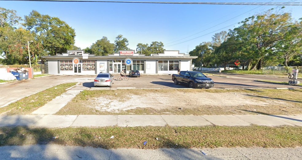 3701 N. Central Ave, Tampa, FL for lease - Building Photo - Image 3 of 8