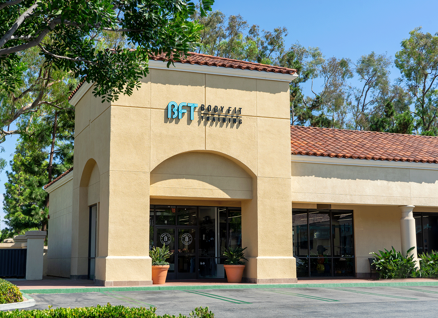 17675 Harvard Ave, Irvine, CA à louer Photo du bâtiment- Image 1 de 3