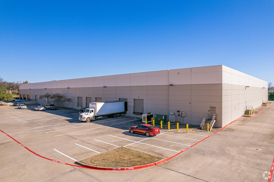 1000 S Nolen Dr, Grapevine, TX for lease - Building Photo - Image 3 of 4