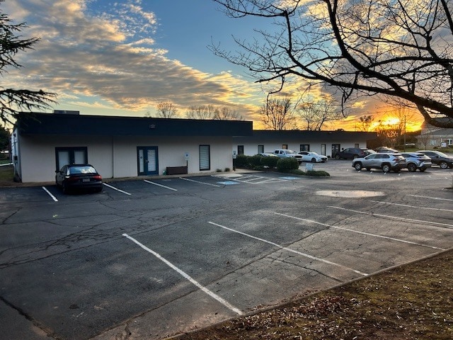 1411 Plaza West Rd, Winston-Salem, NC for lease - Primary Photo - Image 1 of 17