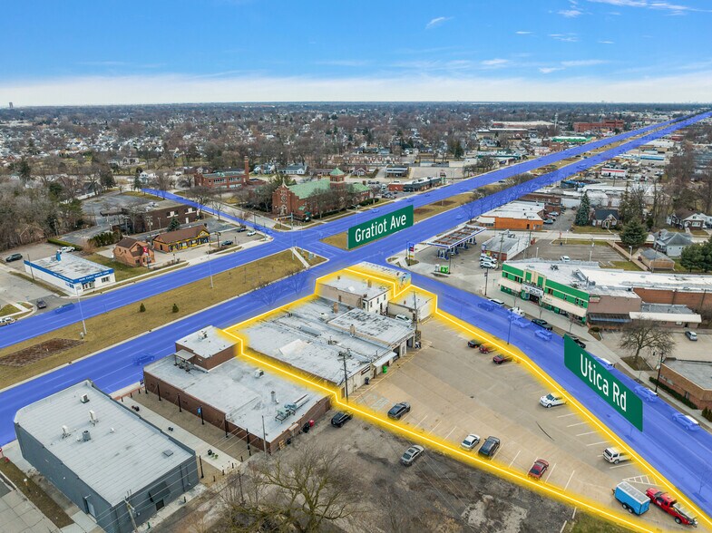 28311-28319 Gratiot Ave, Roseville, MI for lease - Building Photo - Image 2 of 3