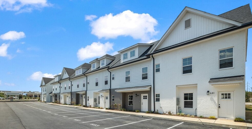 681 Shatel Ct, Cookeville, TN à vendre - Photo du bâtiment - Image 3 de 4