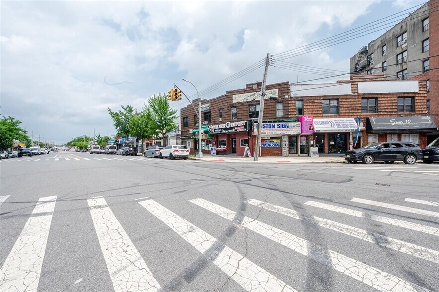 2526-2532 Boston Rd, Bronx, NY à vendre - Photo du bâtiment - Image 2 de 18